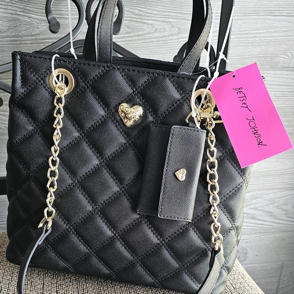 Betsey Johnson Heart Pendant Shoulder Bag - Picture 2 of 6